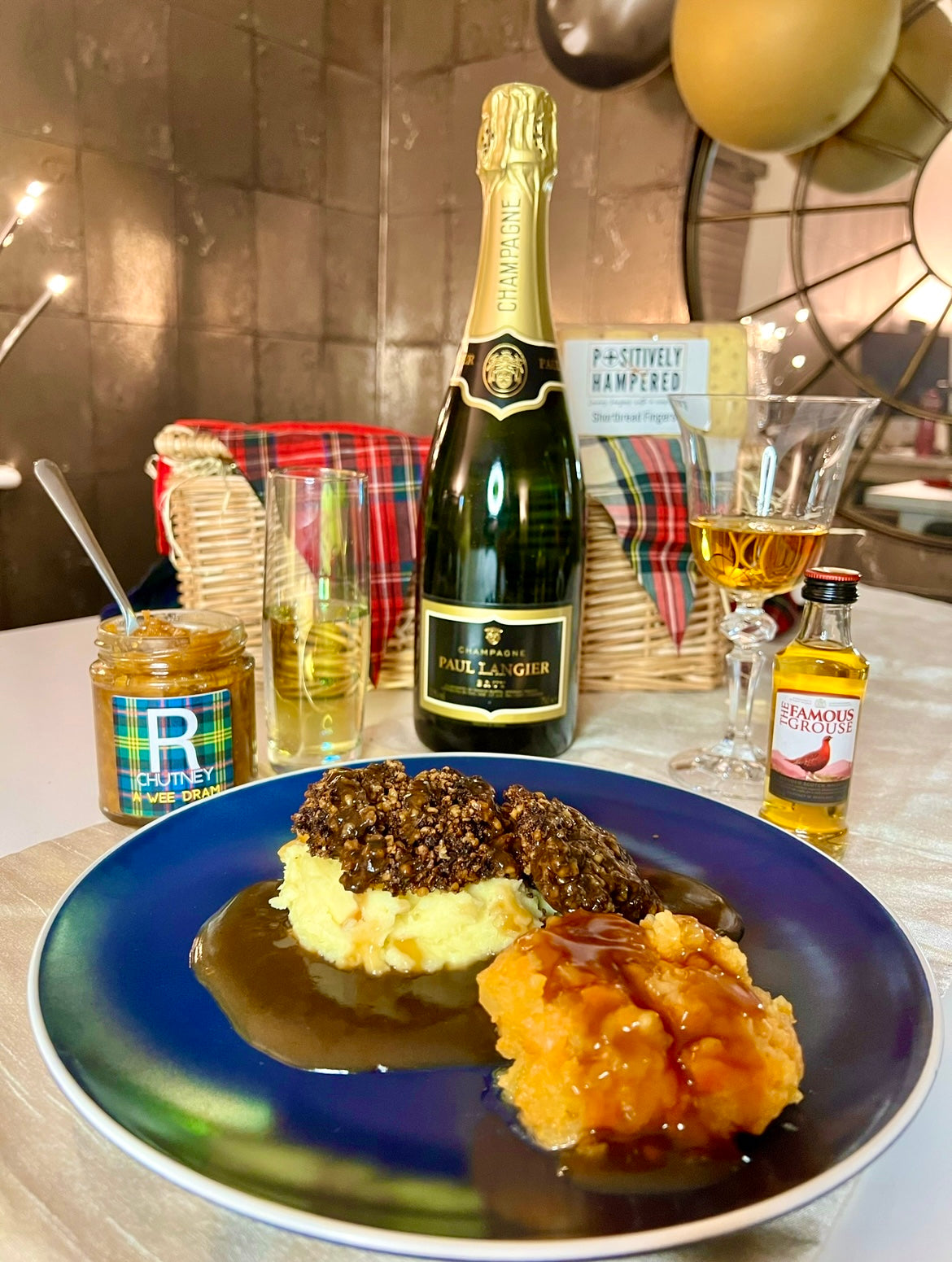 Burns Night Basket (Champagne)